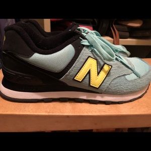 Women’s New Balance Classics